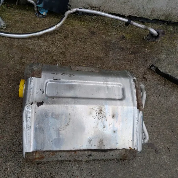 Accumulateur de chaleur BMW E39 OEM 8372382 - Occasion image 4