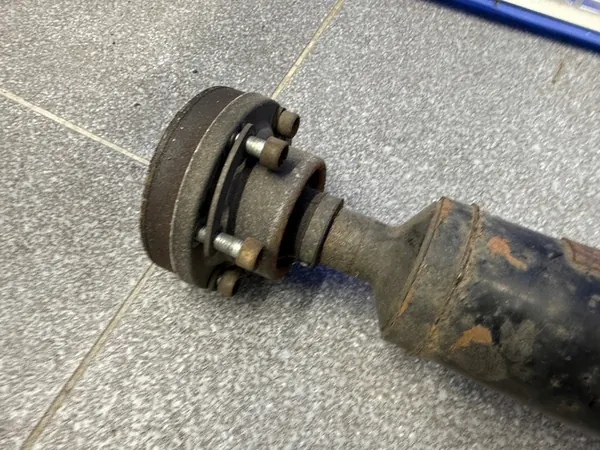 Drivaxel Audi A6 C7 4G0521101G image 2