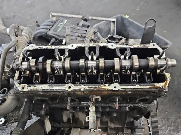 Cabeza de Motor VW Golf V 1.6 SR BSE image 2