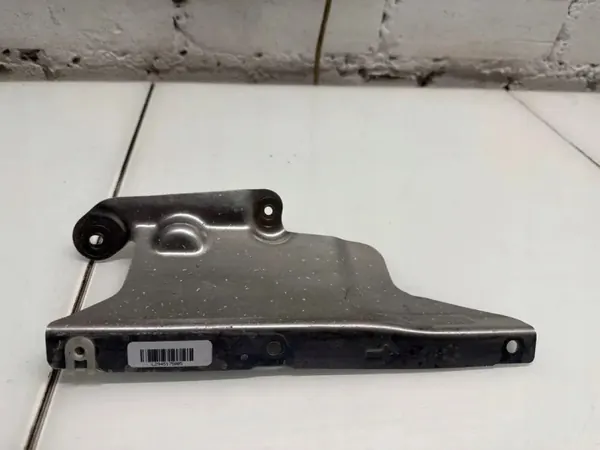 BMW XM G09 Kiinnitystuki OEM 8841553 image 2