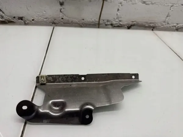 BMW XM G09 Kiinnitystuki OEM 8841553 image 3