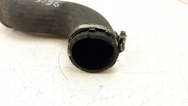 2011 Volkswagen Transporter - Caravelle T5 Intercooler-Schlauch 7E0145709 image 4