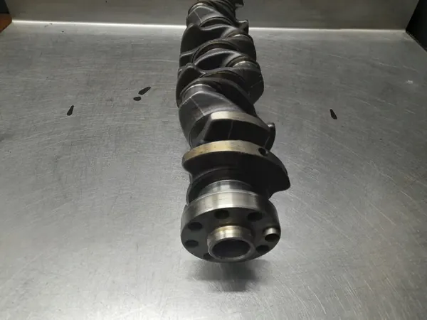 BMW M57 2.5D Kampiakseli OEM 7780913 Käytetty image 3