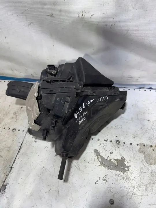 Audi A4 S4 B8 8K 2008 Ilmansuodattimen kotelo image 5