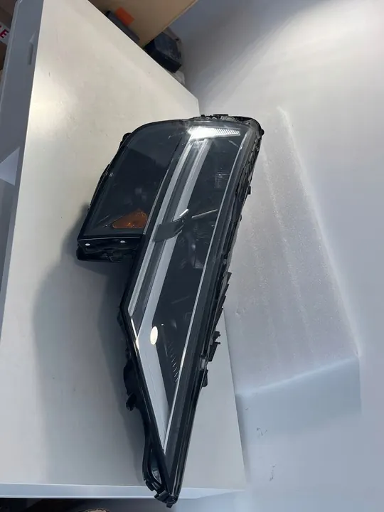 Audi Q8 2021 Farol Dianteiro image 2