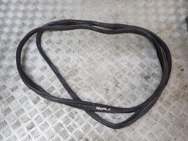 Kofferbakdichting OEM 74440-THR-A02 Honda Odyssey image 2