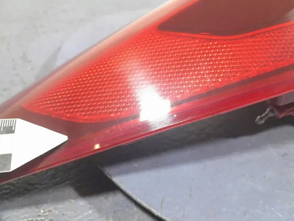 Luz trasera izquierda Kia Sportage IV EU 92401-F1500 image 6