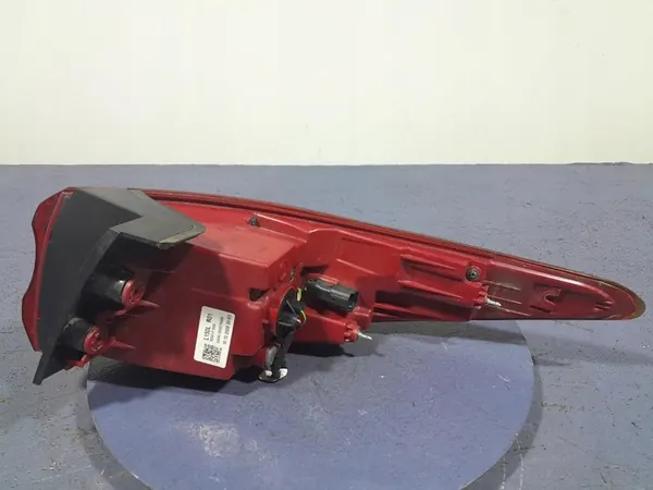 Luz trasera izquierda Kia Sportage IV EU 92401-F1500 image 7