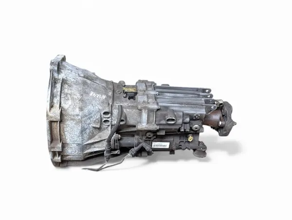 6-vaihteinen manuaalivaihteisto BMW X1 E84 2010 image 2