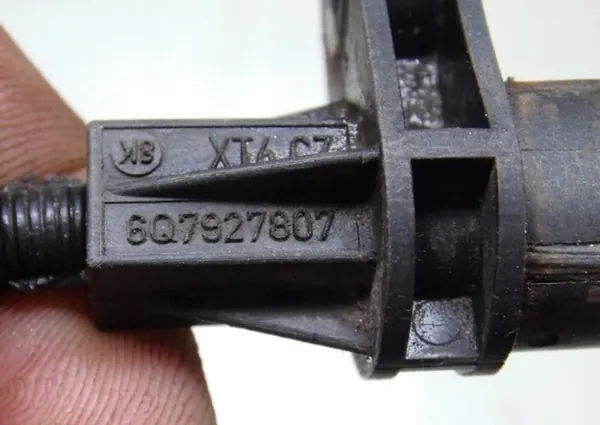 Sensor ABS Traseiro Direito ou Esquerdo SKODA ROOMSTER 05-10 6Q7927807 image 2