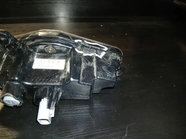 Feu de recul KIA OEM 924A3-R2000 pour Sportage V 2015-2025 image 4