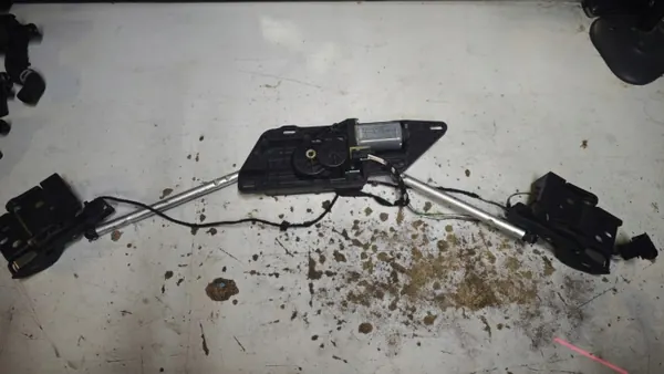 Audi A5 8T takluckemotor OEM 0390203355 image 3
