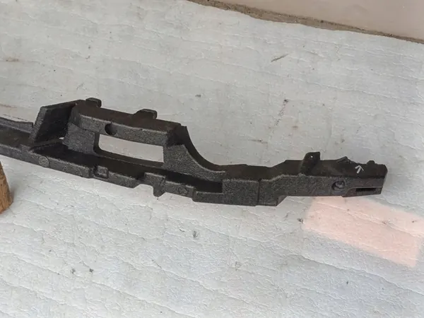 Audi A4 Etupuskuri Imu OE image 4