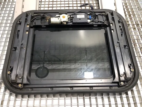 Techo Corredizo OEM 20379286 para Camión Volvo FH image 4