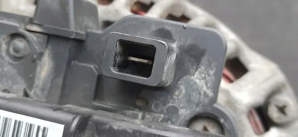 Vaihtovirtageneraattori Volvo 2.4D XC90 OE 30667788 image 5