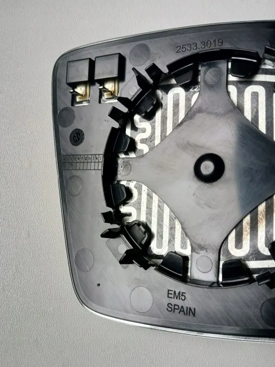 Inserto Espejo Izquierdo VW T-ROC LIFT 2021 OEM image 4