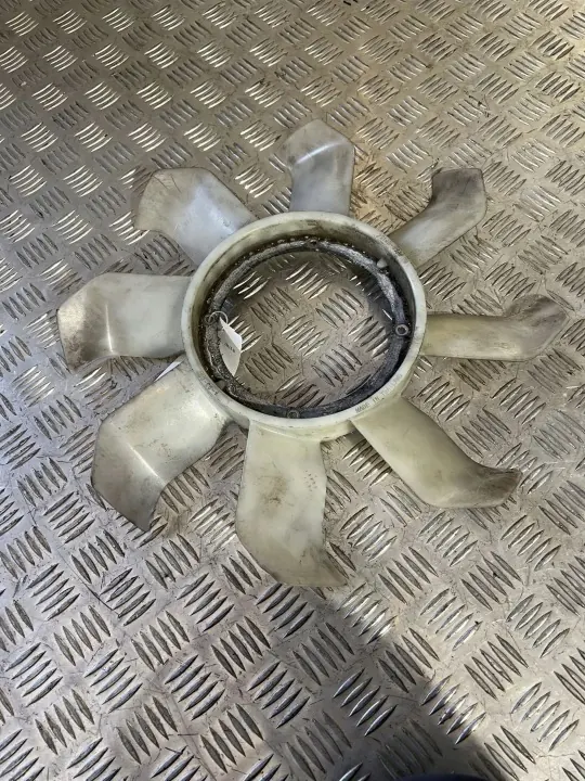 Mercedes-Benz Tuuletinpyörä OEM 450251 - Käytetty image 6