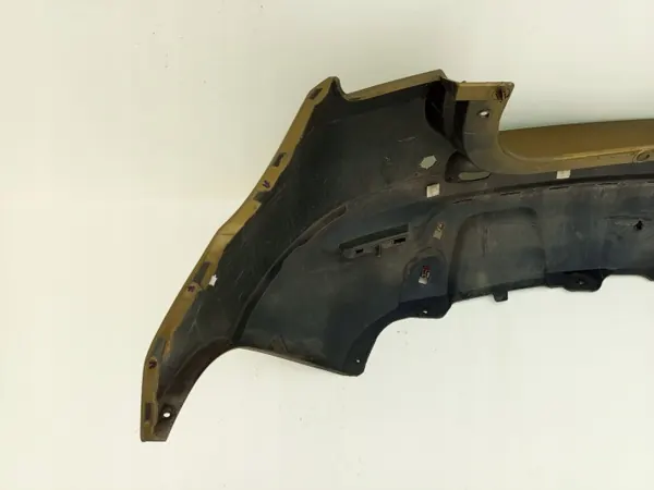 Dacia Duster I Achterbumper OEM 850220033R Gebruikt image 10
