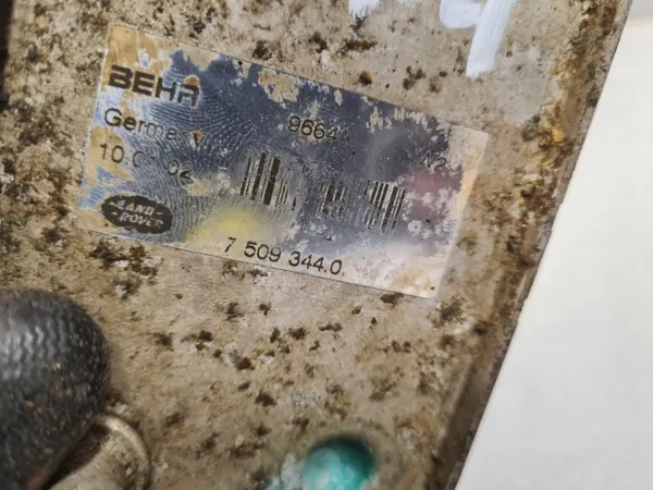 Refroidisseur d'huile d'occasion OEM 75093440 pour Range Rover L322 4.4 V8 image 9