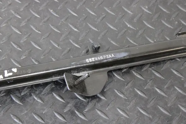 Vasen Stabilisaattoripalkki Jeep Compass II 68244673AA image 2