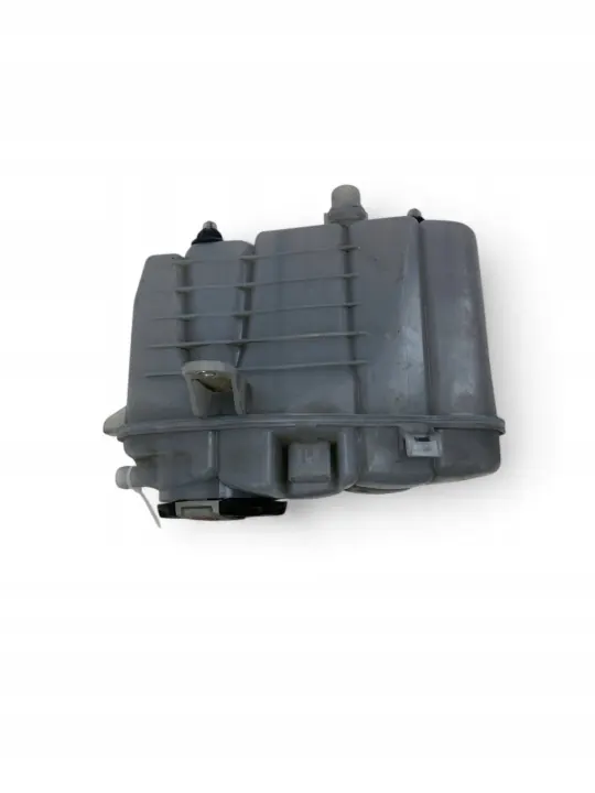 Audi A6 S6 C8 2018 Koelvloeistof expansievat OEM 4K0121405K image 5