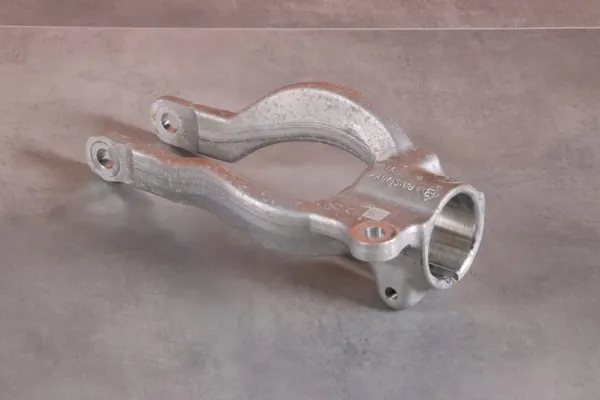 OEM 6865929 Vorderer Linker Stoßdämpferhalter BMW 5er image 5
