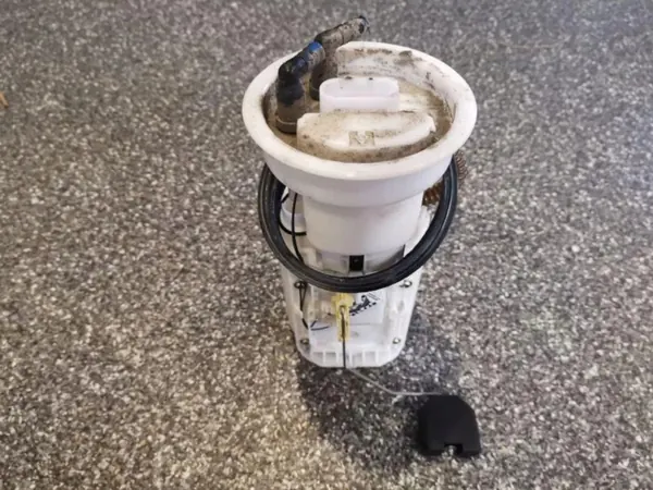 VW Bränslepump OEM 7H091901D för 2.0L bensin image 3