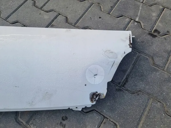 Oikea kulmasuoja OEM PRAWY OSŁONA Volvo FH image 4