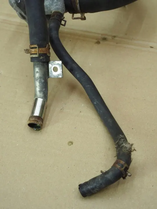 Coude de Durite d'Eau M16A pour Suzuki Vitara Liana 1.6 image 5