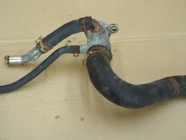Coude de Durite d'Eau M16A pour Suzuki Vitara Liana 1.6 image 7