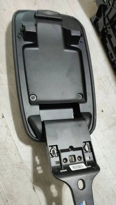 Accoudoir console Alfa Romeo Stelvio OEM 6HRF image 3