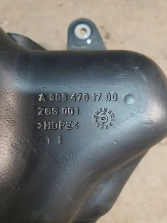 AdBlue-säiliö OEM A9064701700 Mercedes Sprinterille image 3