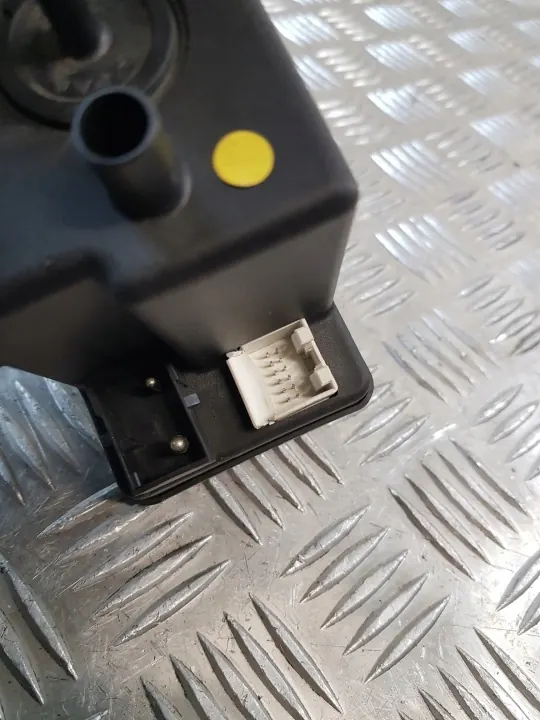 Keskitulituspumppu OEM 4A0862257A Audi A4:lle image 3