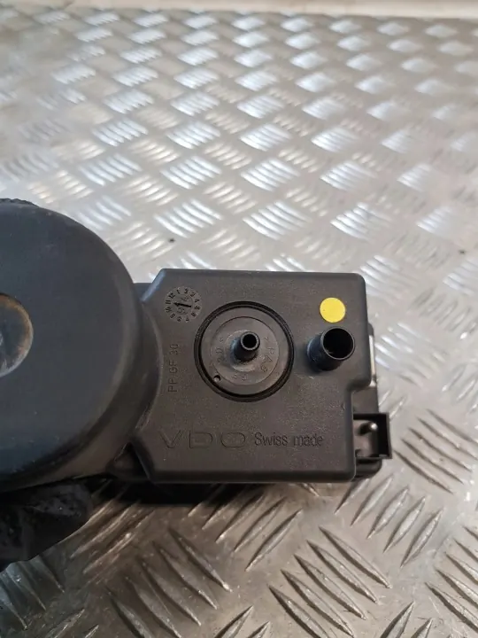Keskitulituspumppu OEM 4A0862257A Audi A4:lle image 4