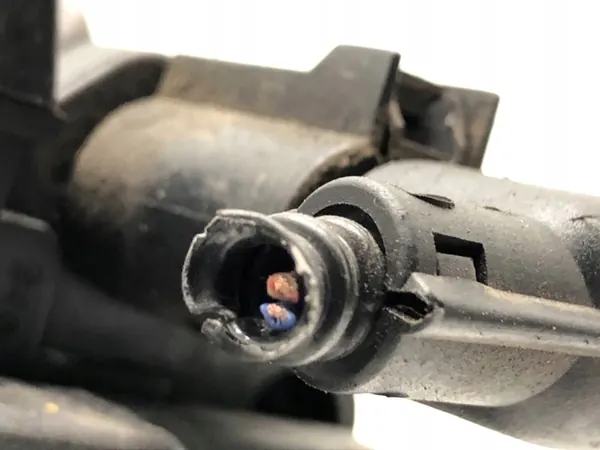 ALTERNATOR VW GOLF VI 1.2 86KM 08-14 image 5