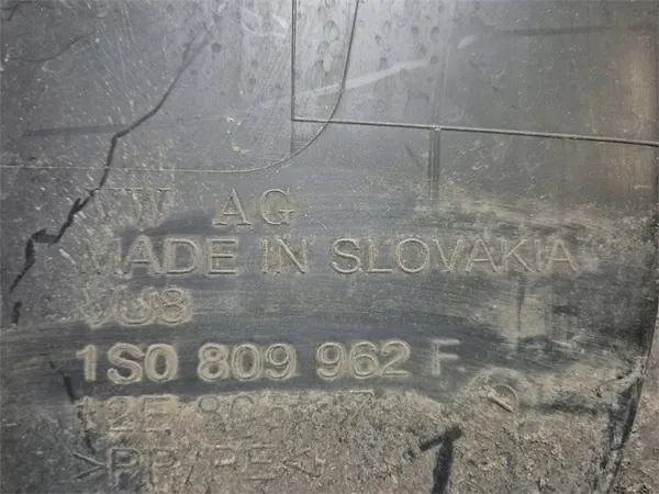 Front Right Wheel Arch VW UP 1S0809962F image 3