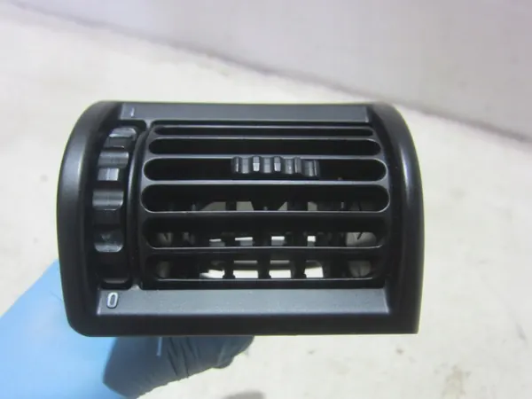 BMW Z3 Höger ventilationsgall OEM 64228397716 image 4