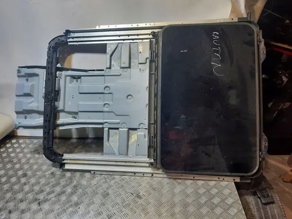 Techo solar Volkswagen Routan OEM 504696715 completo image 2