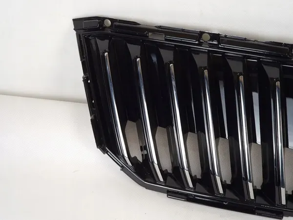 SKODA SUPERB 3 Grill Center Frame 3V0853653B Chrome L&K image 7