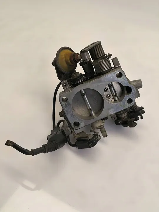 Drosselklappe Audi Coupe 1989 B0009053063A image 2