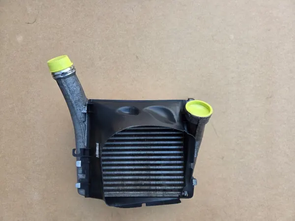 OEM 7P5145803A Intercooler Porsche Cayenne II 4.2 TDI:lle image 2