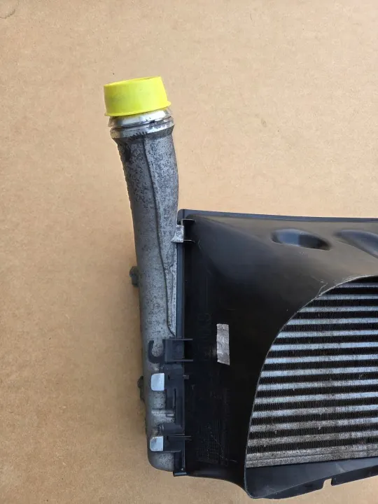 OEM 7P5145803A Intercooler Porsche Cayenne II 4.2 TDI:lle image 4