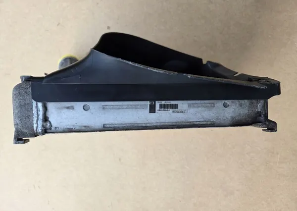 OEM 7P5145803A Intercooler Porsche Cayenne II 4.2 TDI:lle image 8
