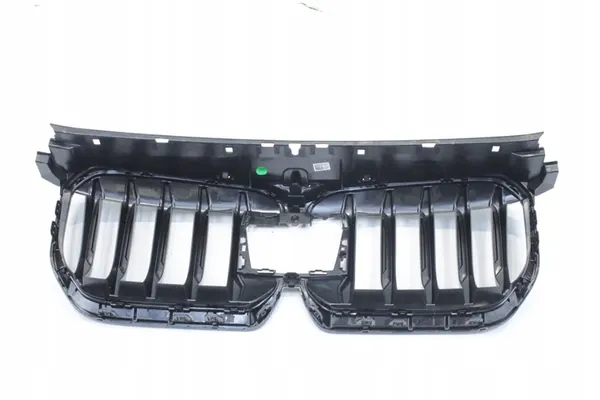 Grade M Shadow Line BMW U11 X1 image 3