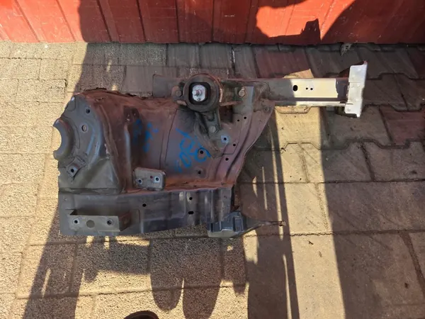Panneau latéral avant droit OEM pour Hyundai i30 II image 3