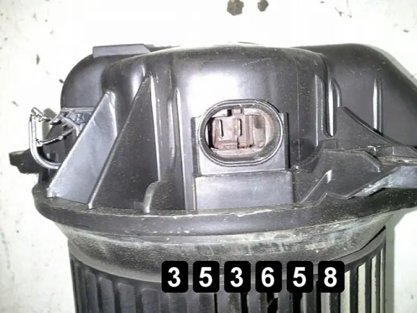 Ventilateur de chauffage Peugeot OEM AM-353658 Occasion image 3