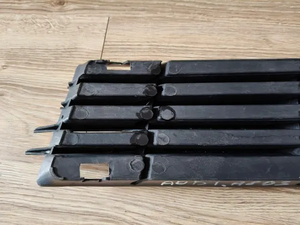 Audi Stoßfängergitter OEM 4E0807682AD01C - Gebraucht image 5
