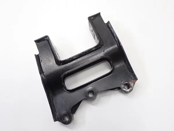 Vaihteiston Kiinnike OEM 6C0199111D Skoda Fabialle image 3