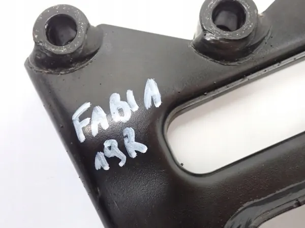 Vaihteiston Kiinnike OEM 6C0199111D Skoda Fabialle image 5