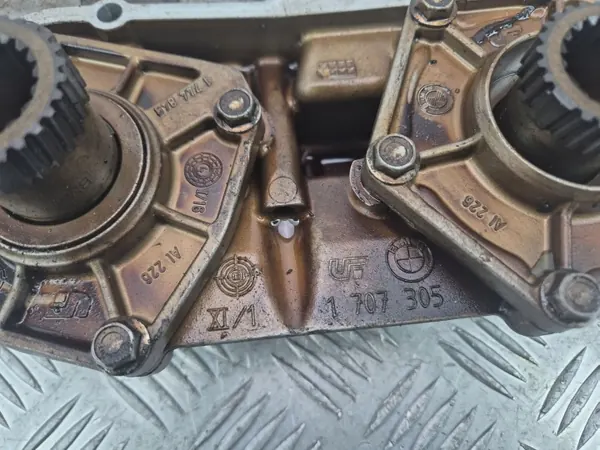 OEM 1744848 Doppel-VANOS BMW 5 E60 525i image 4